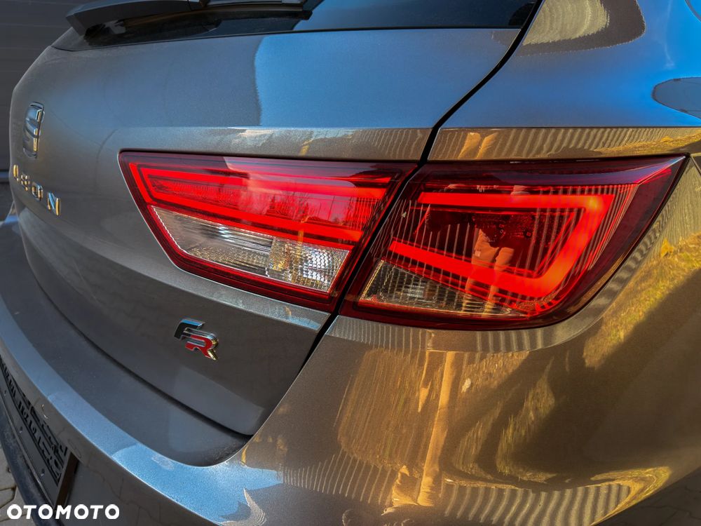 Seat Leon 1.4 EcoTSI FR Black S&S - 24