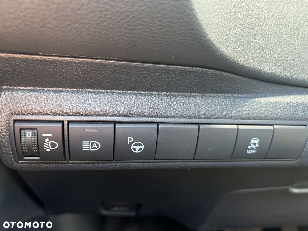 Toyota Corolla 2.0 Hybrid Comfort - 22