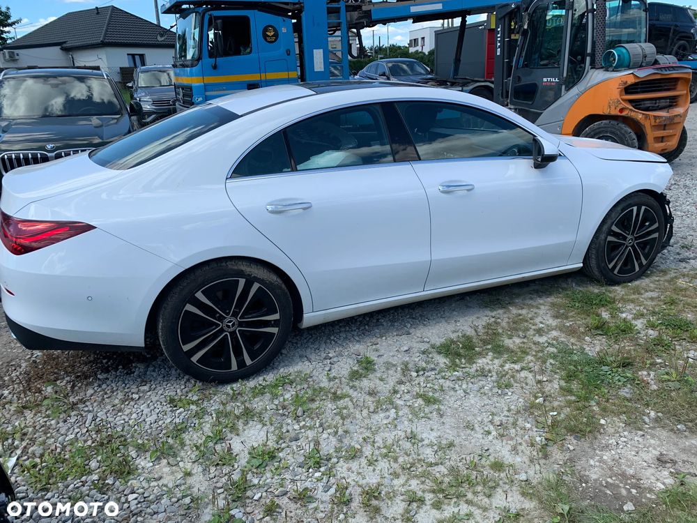 Mercedes-Benz CLA 250 4Matic 7G-DCT - 2