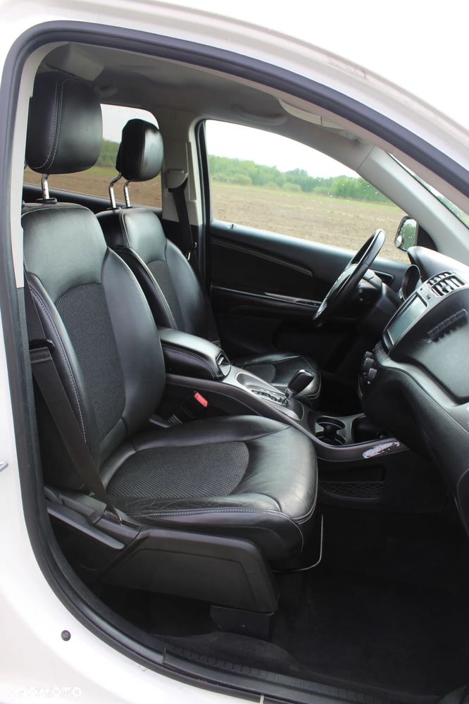 Dodge Journey - 9