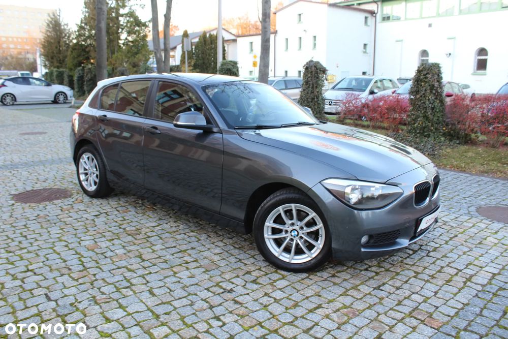 BMW Seria 1 116d Sport Line - 1
