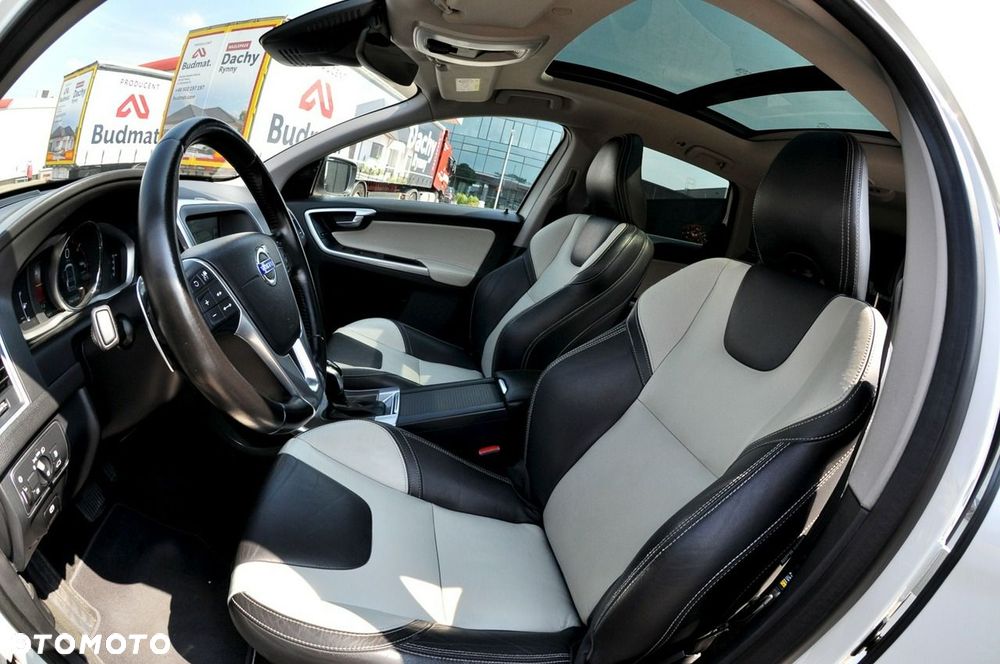 Volvo XC 60 - 1