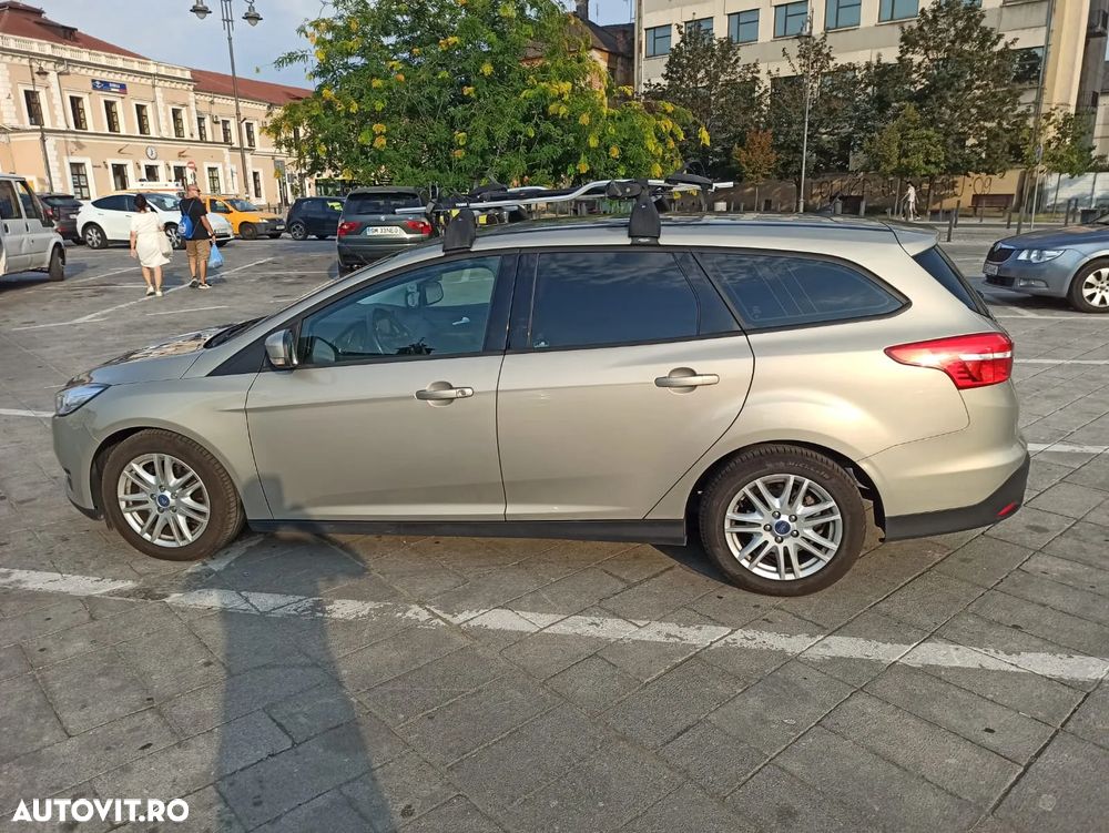 Ford Focus 1.0 EcoBoost Titanium - 4