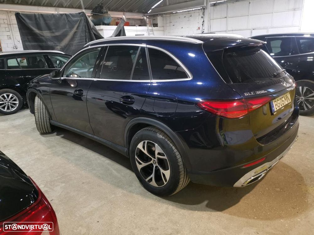 Mercedes-Benz GLC 300 e 4Matic - 2