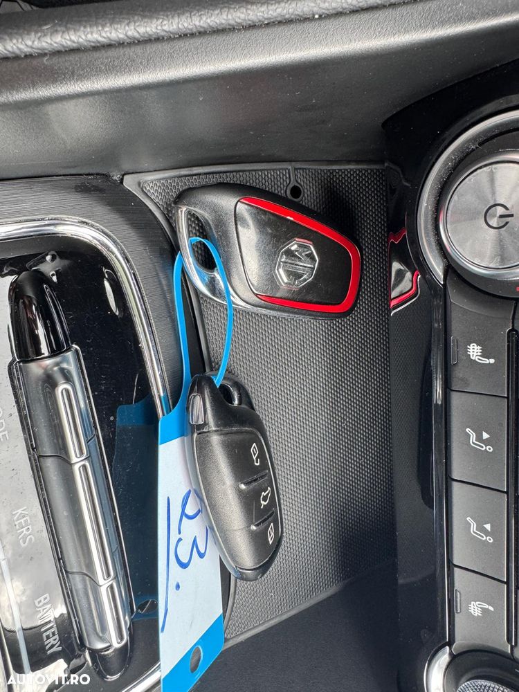 MG ZS EV Luxury - 13