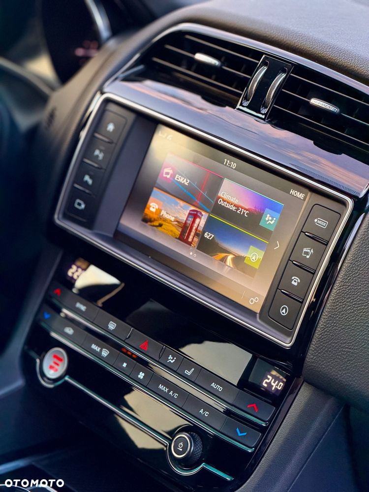 Jaguar F-Pace 20d Portfolio - 30
