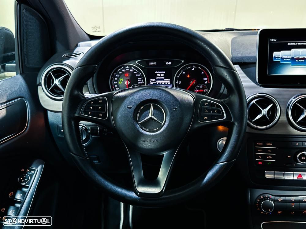 Mercedes-Benz B 180 d Urban - 21