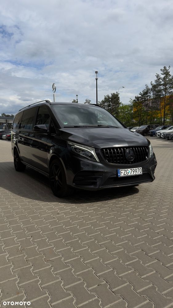 Mercedes-Benz Klasa V - 8