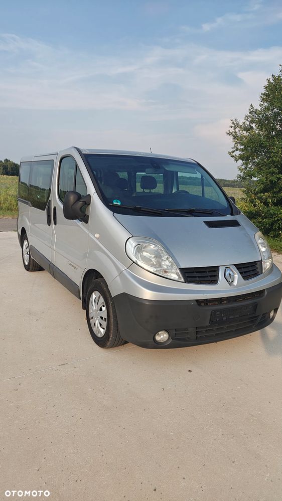 Renault Trafic L1H1 Passenger Quickshift - 3