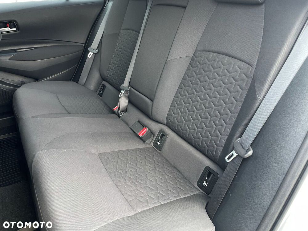 Toyota Corolla 2.0 Hybrid Comfort - 13
