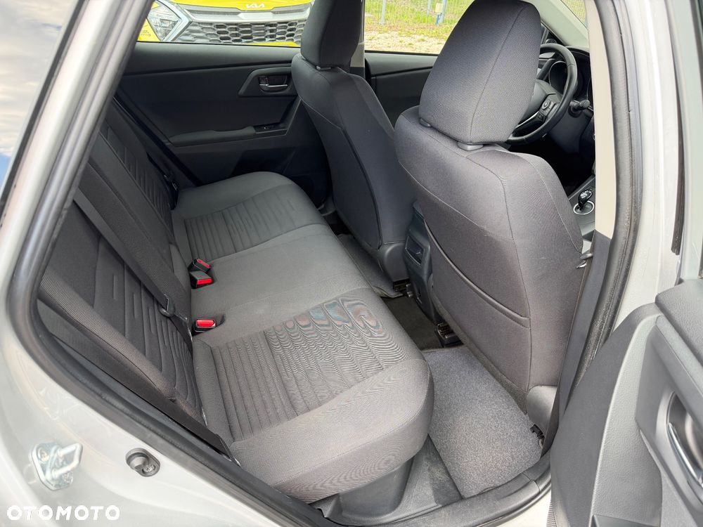 Toyota Auris Hybrid 135 Premium - 10