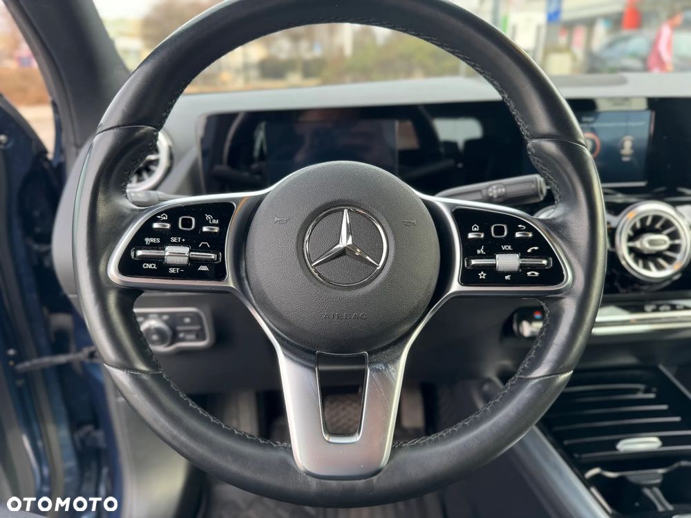 Mercedes-Benz GLA 200 d - 15