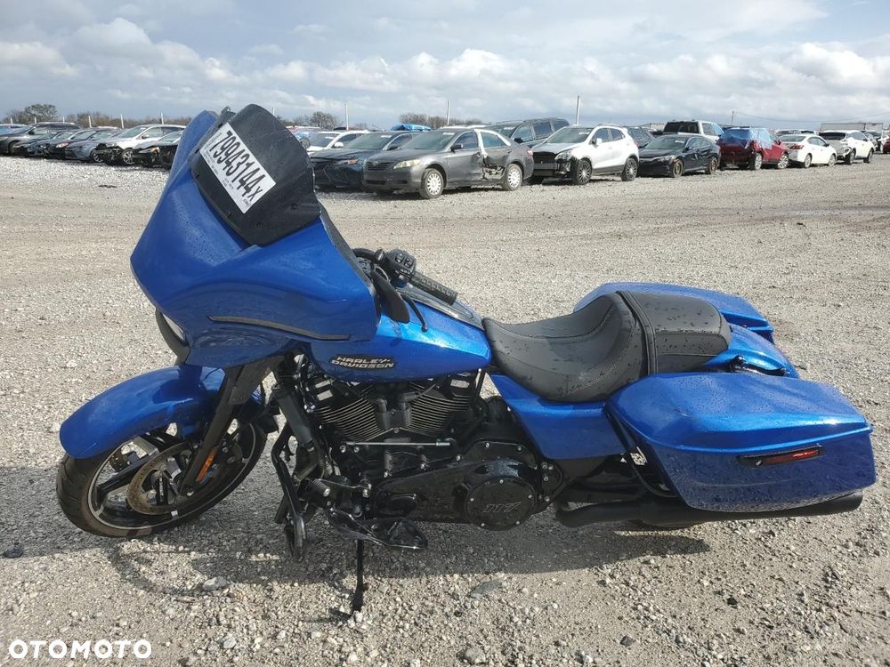 Harley-Davidson Touring Street Glide - 13
