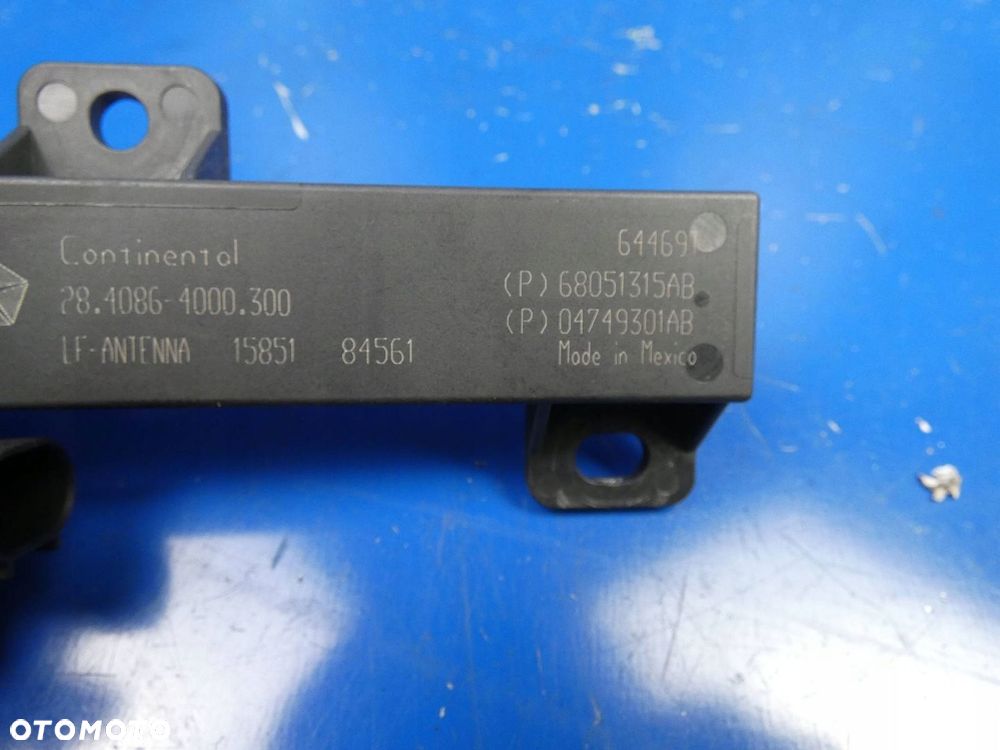 FIAT 500 X 500X WZMACNIACZ ANTENY - 2