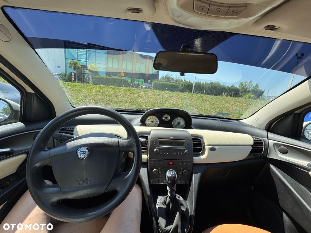Lancia Ypsilon - 7