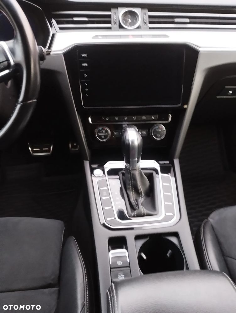 Volkswagen Arteon 2.0 TDI SCR 4Motion DSG R-Line Edition - 27