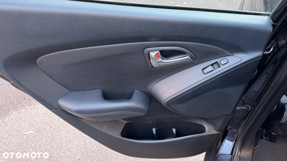 Hyundai ix35 1.7 CRDi 2WD blue Style - 11