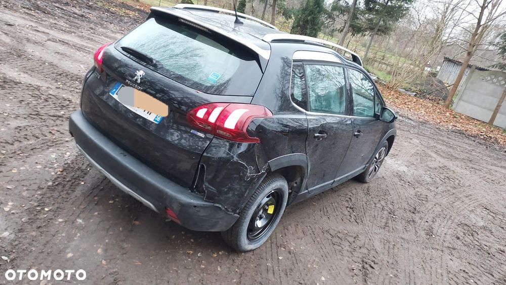 Peugeot 2008 PureTech 110 GPF Stop&Start EAT6 Allure - 9