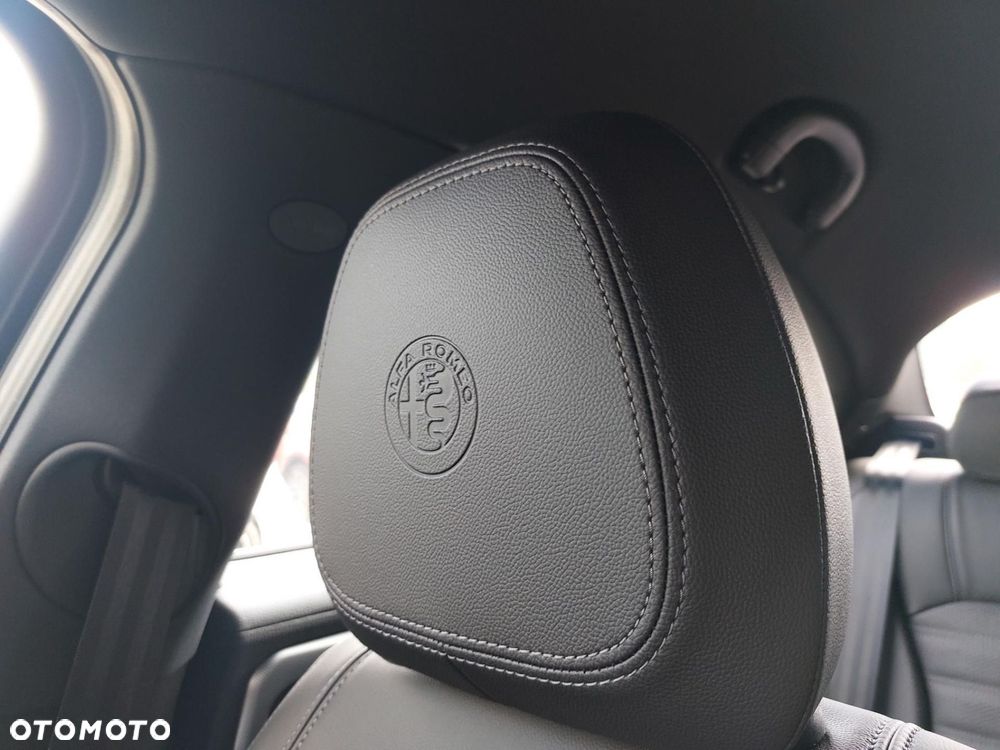 Alfa Romeo Giulia 2.2 D Turbo Sprint Q2 - 23