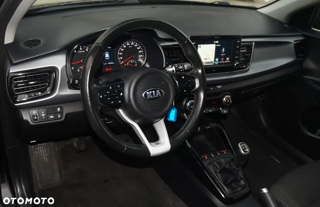Kia Rio - 29