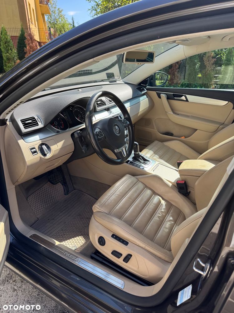 Volkswagen Passat 2.0 TSI Highline DSG - 14