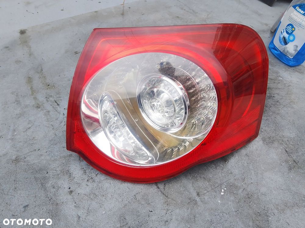 lampa prawa tył vw passat b6 sedan 3c9945096n - 1