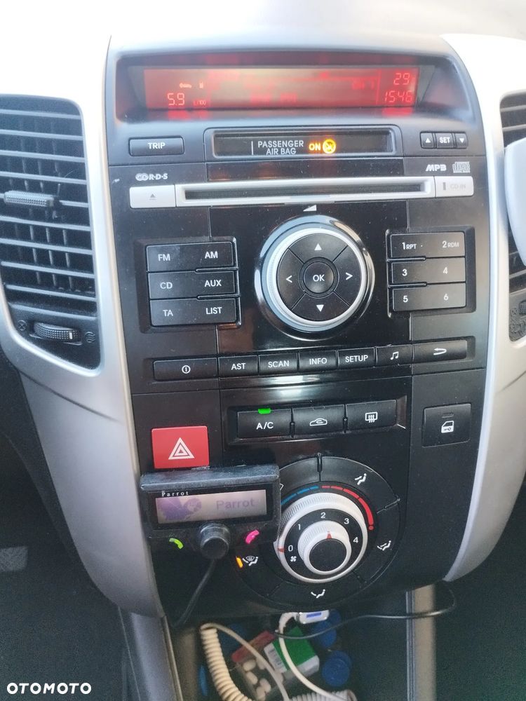 Kia Venga 1.4 CRDi 90 Vision - 9