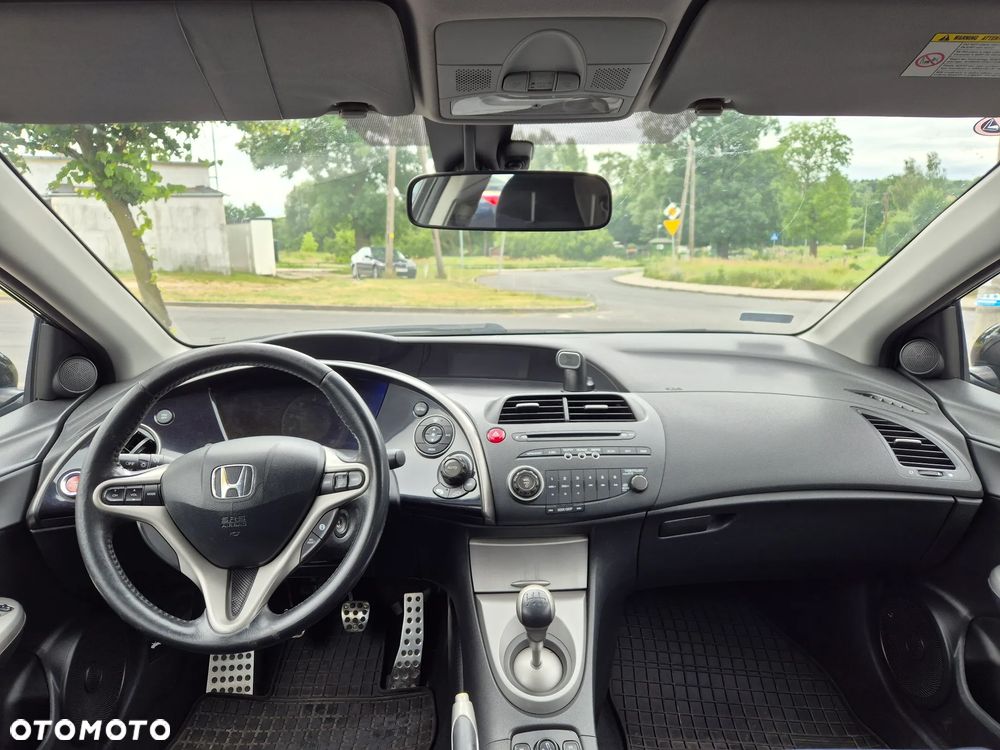 Honda Civic 1.8 Executive - 5