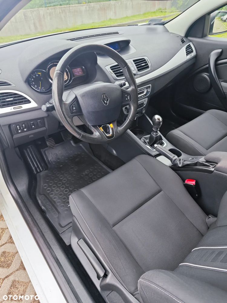 Renault Megane 1.6 16V Dynamique Euro5 - 3
