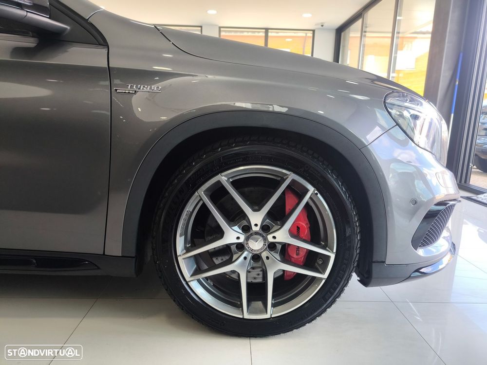 Mercedes-Benz GLA 45 AMG 4-Matic - 9