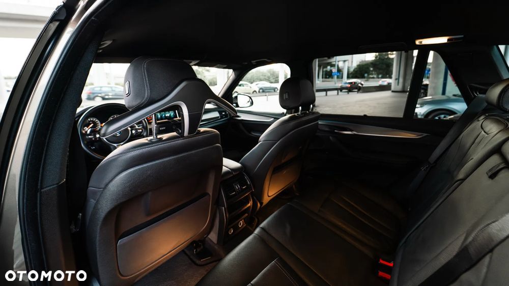 BMW X5 xDrive25d - 17