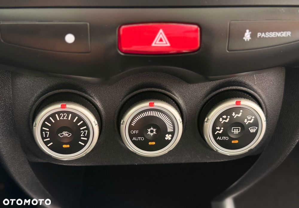 Mitsubishi ASX - 25
