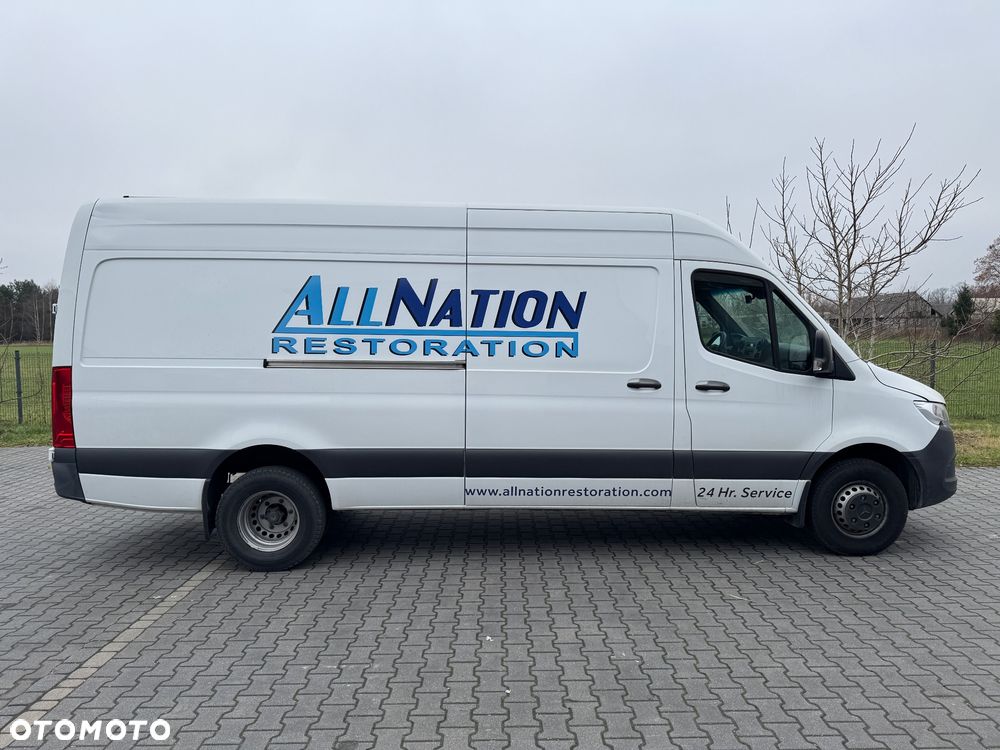 Mercedes-Benz Sprinter - 4