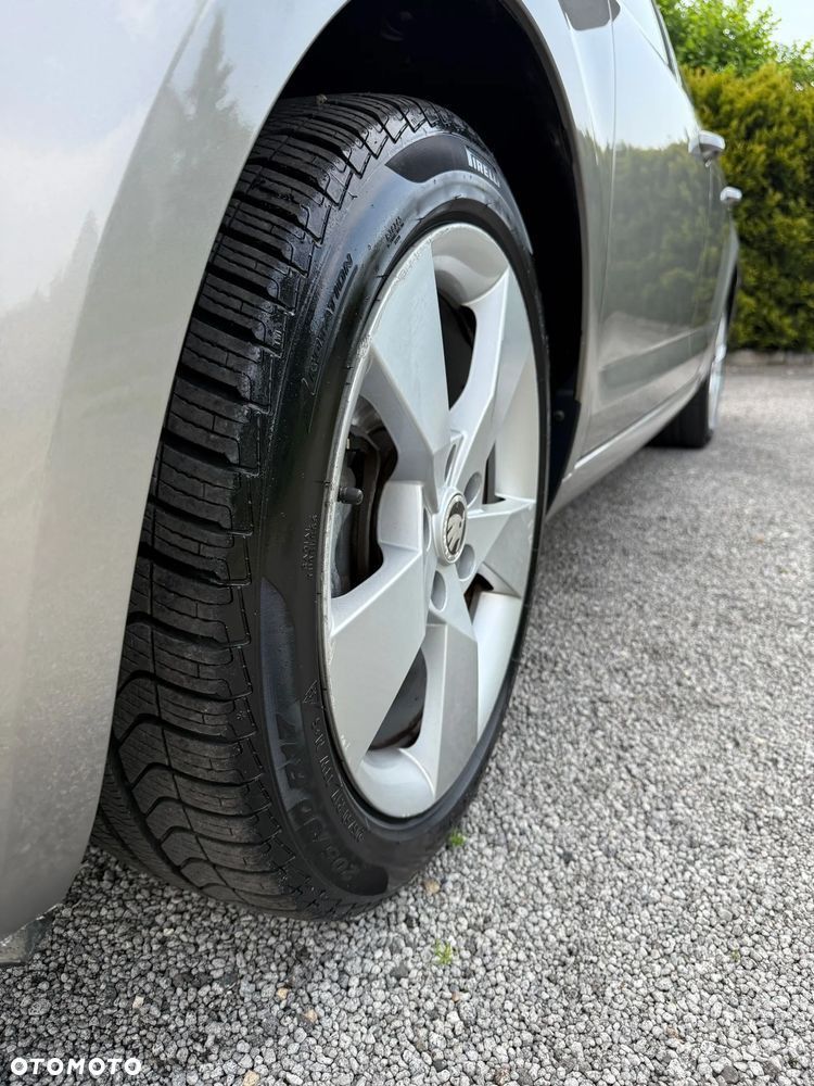 Skoda Octavia 2.0 TDI SCR Style DSG - 16