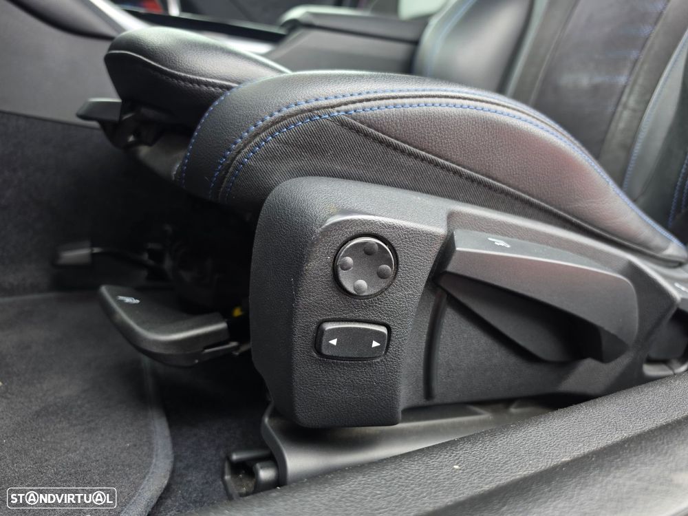 BMW 220 d Coupe Pack 50 anos M Auto - 10