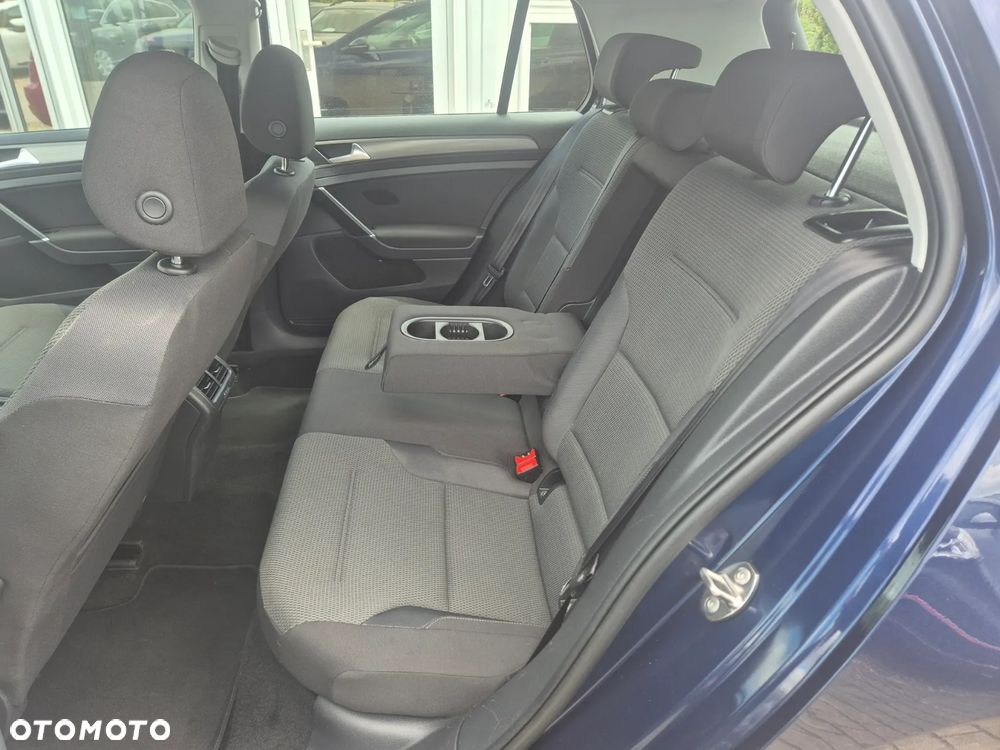 Volkswagen Golf 2.0 TDI SCR Comfortline - 10