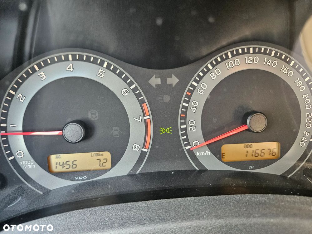 Toyota Auris 1.6 Premium MS - 9