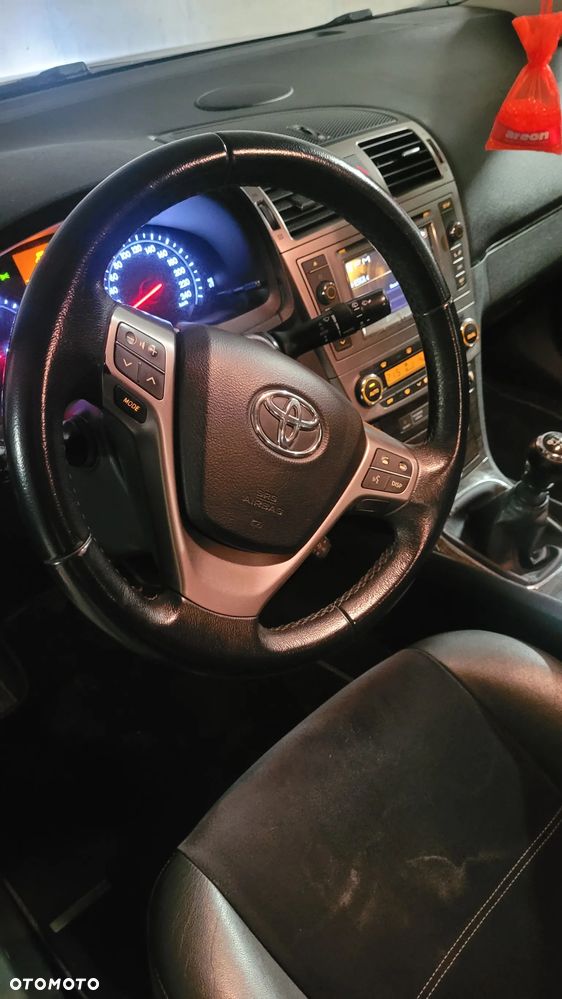 Toyota Avensis 2.0 D-4D Executive - 2