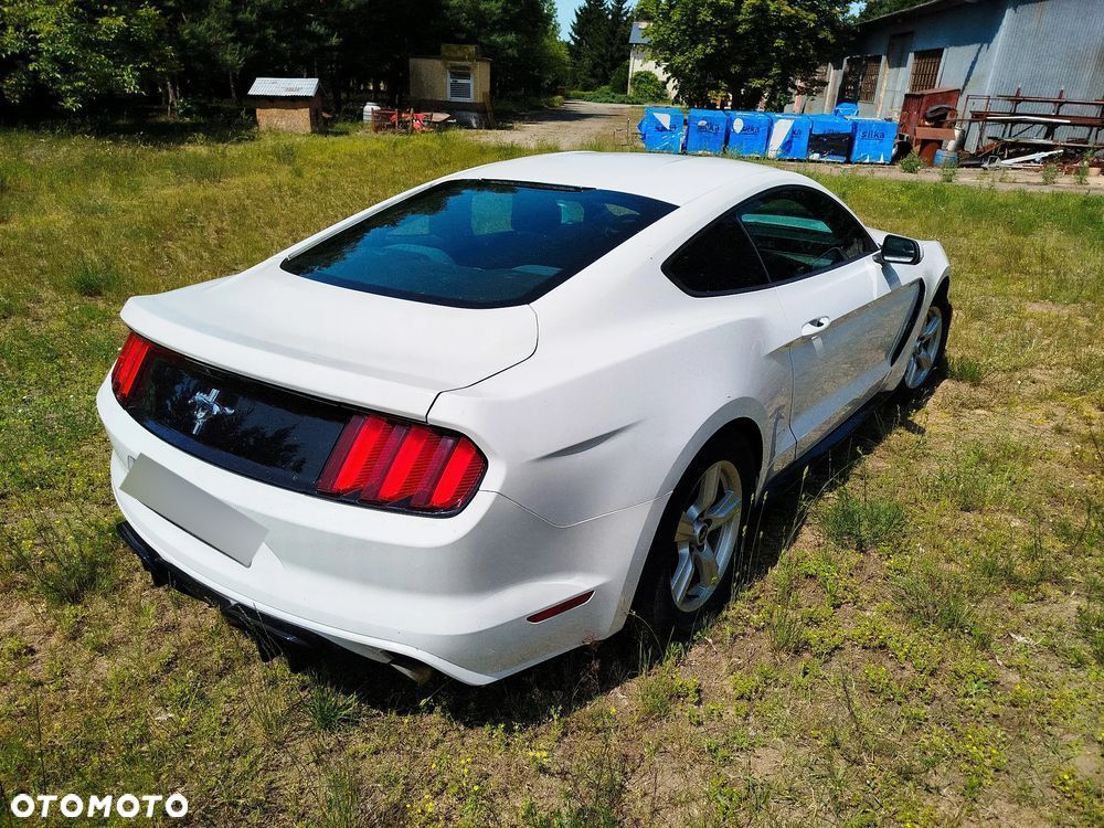 Ford Mustang - 3