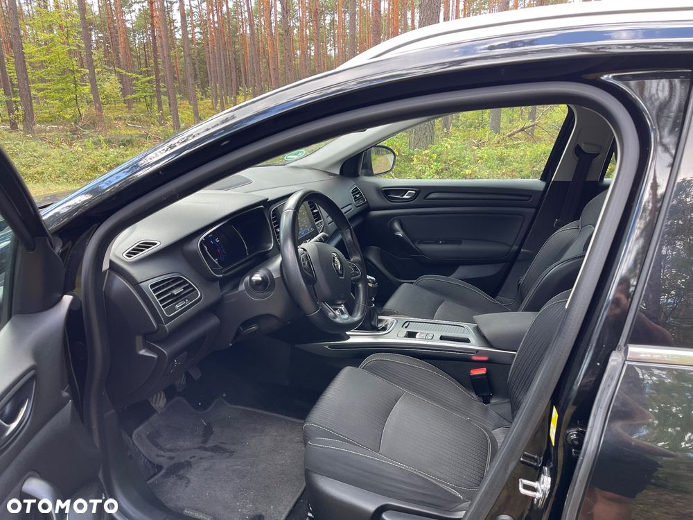 Renault Megane Grandtour ENERGY TCe 130 EXPERIENCE - 14