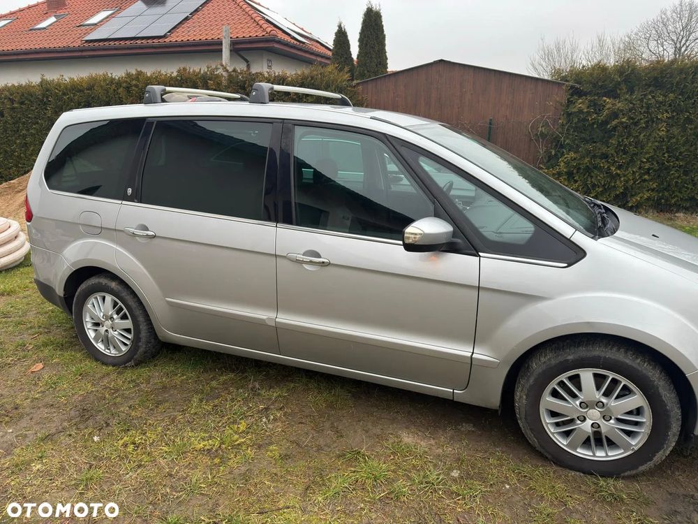 Ford Galaxy 2.0 Ghia - 6