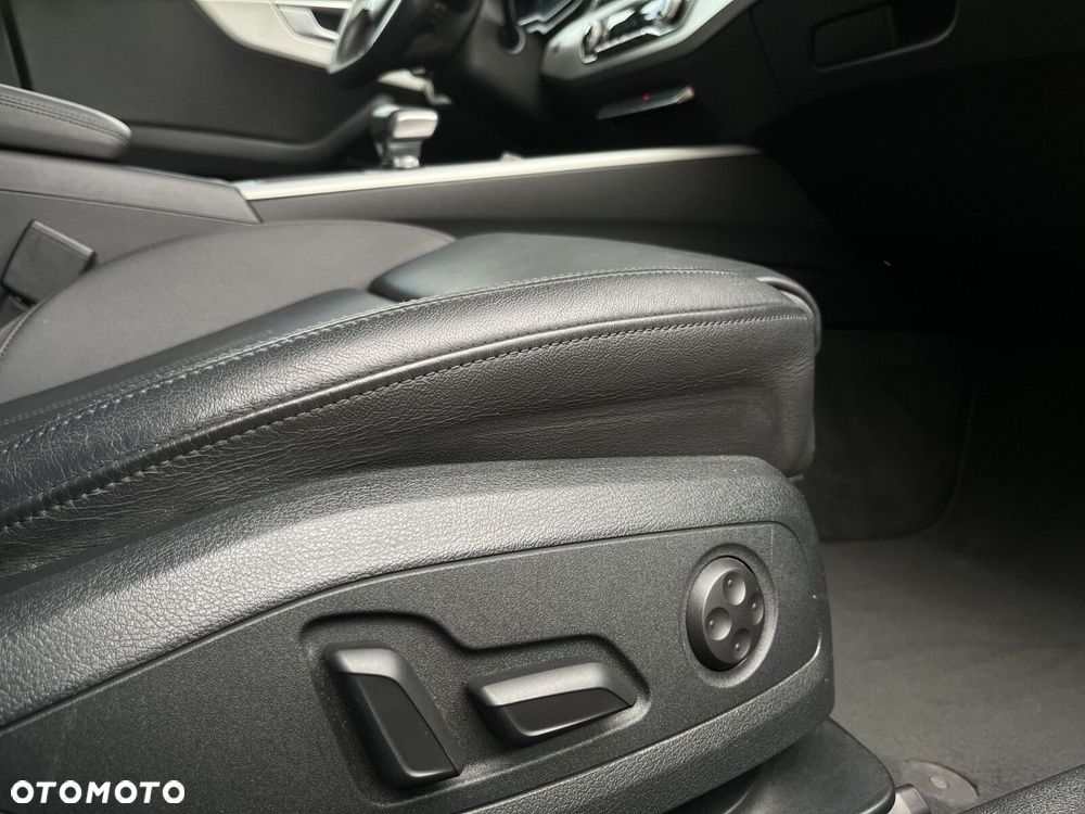 Audi A4 Avant 40 TDI Quattro Sport S tronic - 36