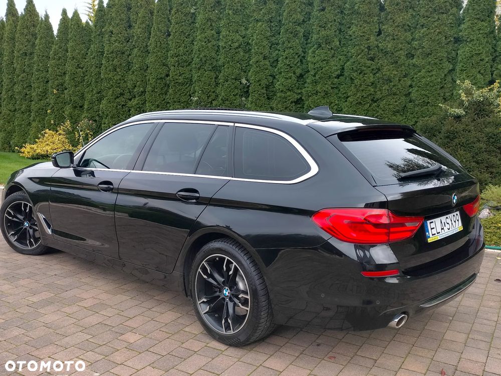 BMW Seria 5 520d Touring Luxury Line - 10