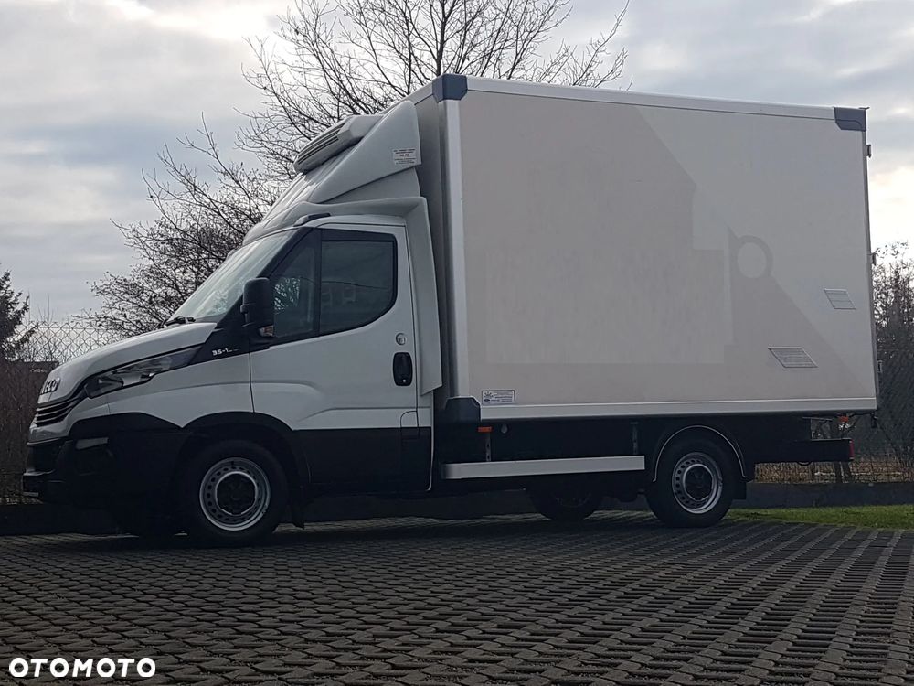 Iveco DAILY 6EP CHŁODNIA MROŹNIA IZOTERMA AGREGAT THERMO KING V-200 MAX GRZANIE ZASILANIE Z SILNIKA + ELEKTRYCZNE - 38