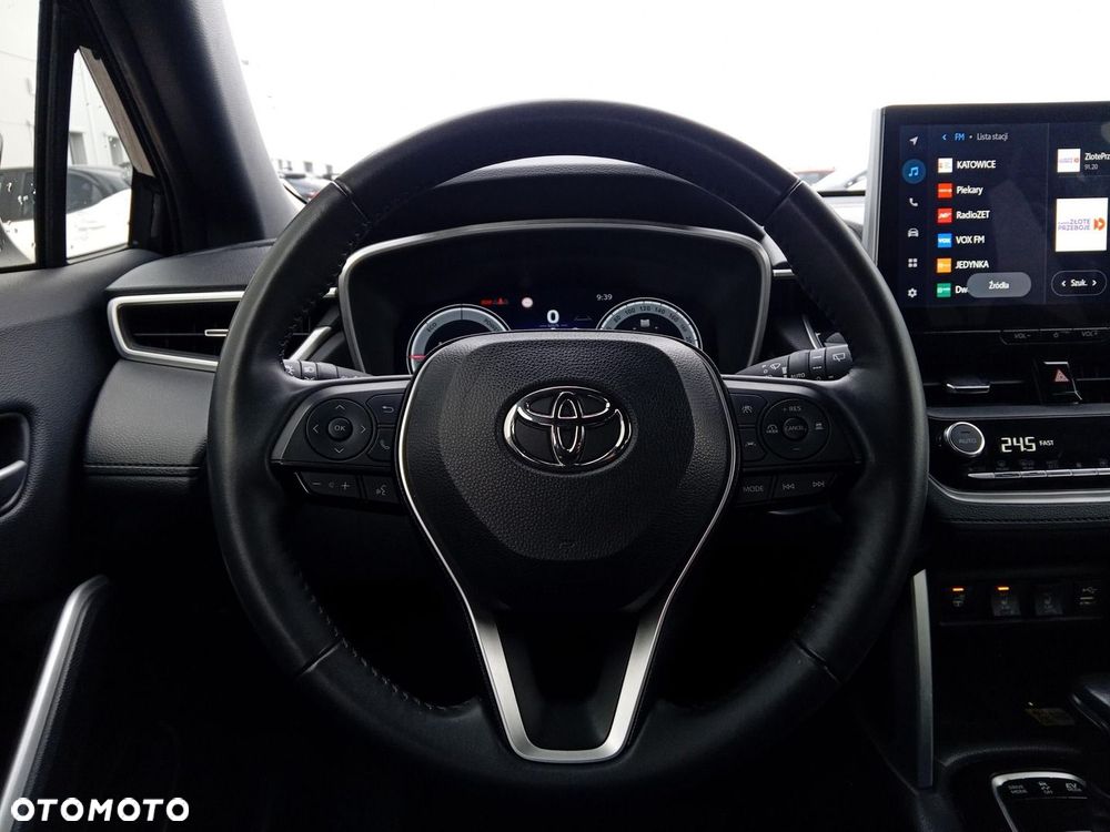 Toyota Corolla Cross - 16