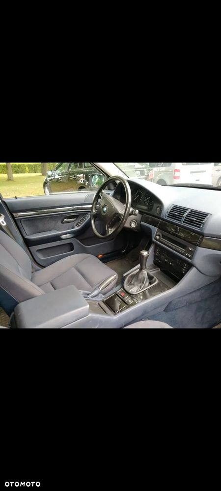 BMW Seria 5 525i - 9