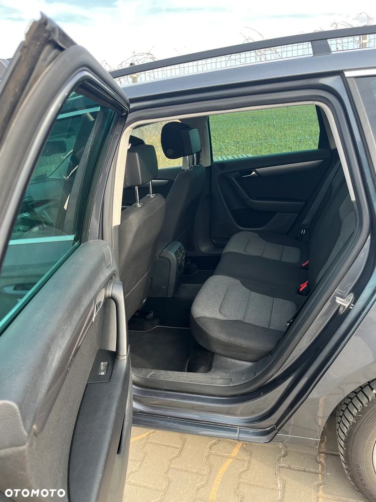 Volkswagen Passat 2.0 TDI Comfortline - 10