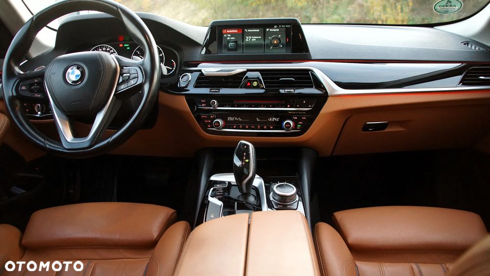 BMW Seria 5 520d Sport Line - 8