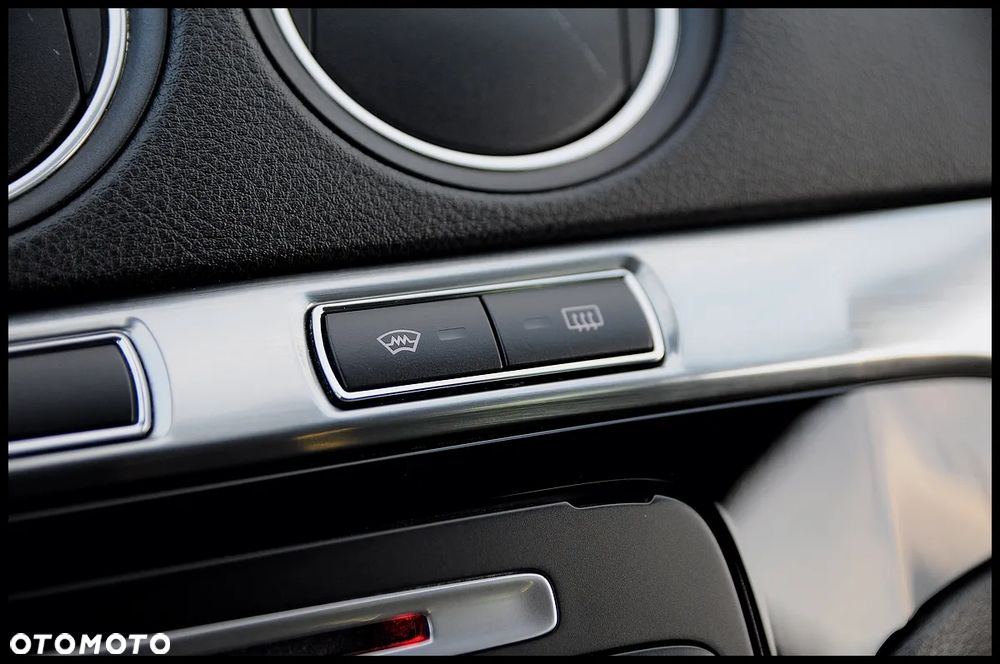 Ford S-Max 2.0 TDCi DPF Titanium X - 35