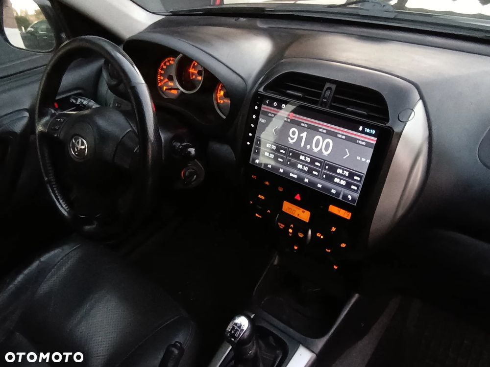 Toyota RAV4 2.0 D-4D 4x4 - 18